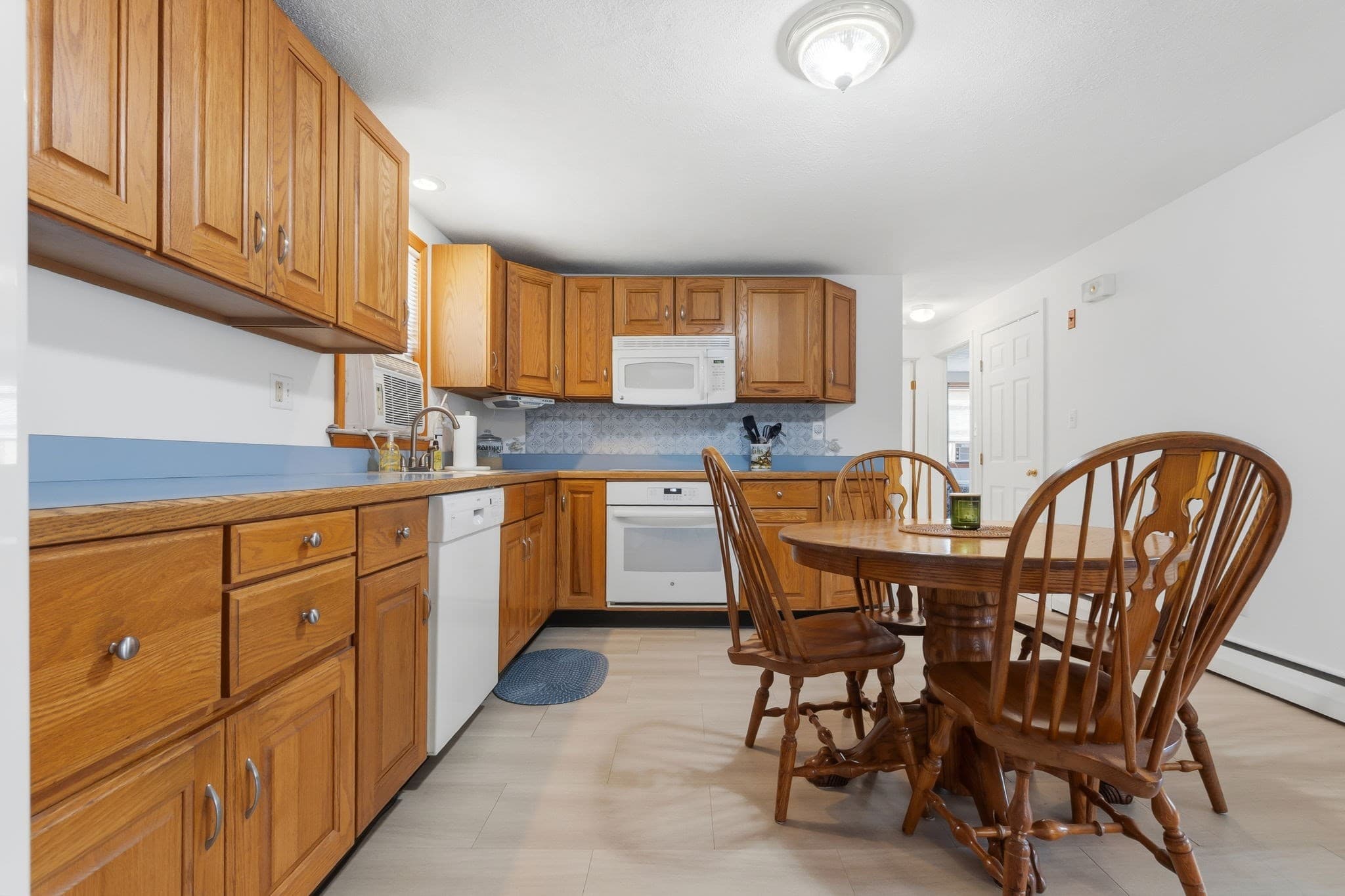 Single Family Residence at 11 Grover St, Beverly MA 01915, Beverly, photo 12 of 36