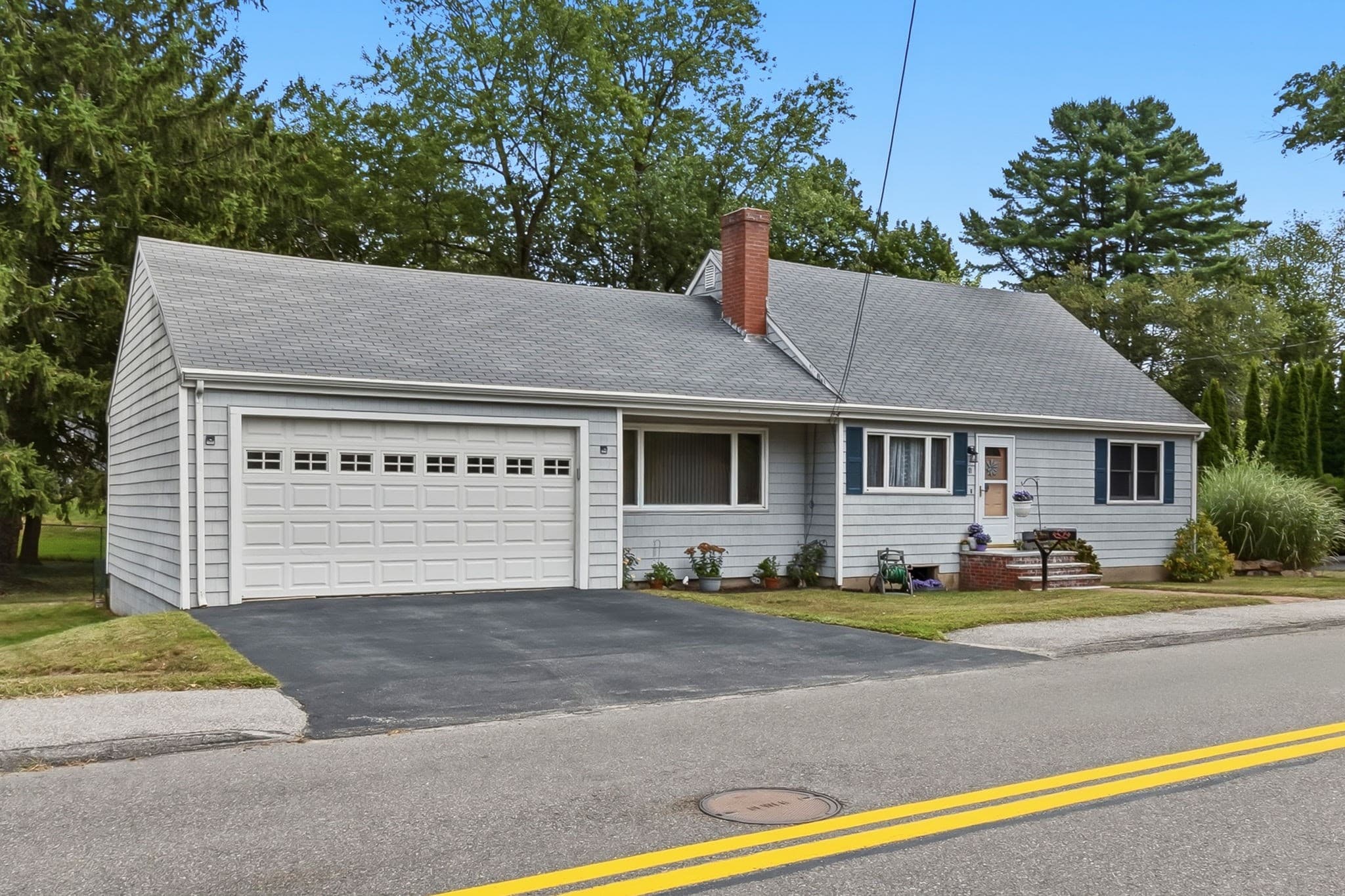 11 Grover St, Beverly MA 01915