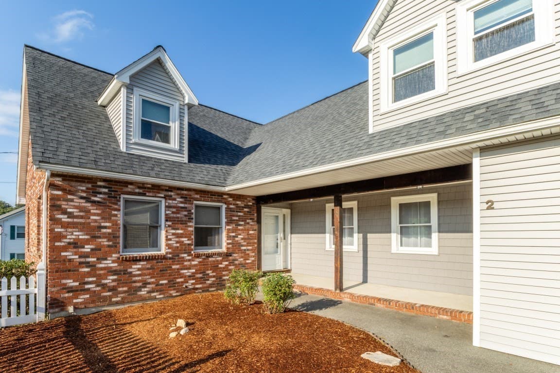 Single Family Residence at 2 Mccarthy Dr, Burlington MA 01803, Burlington, photo 2 of 42