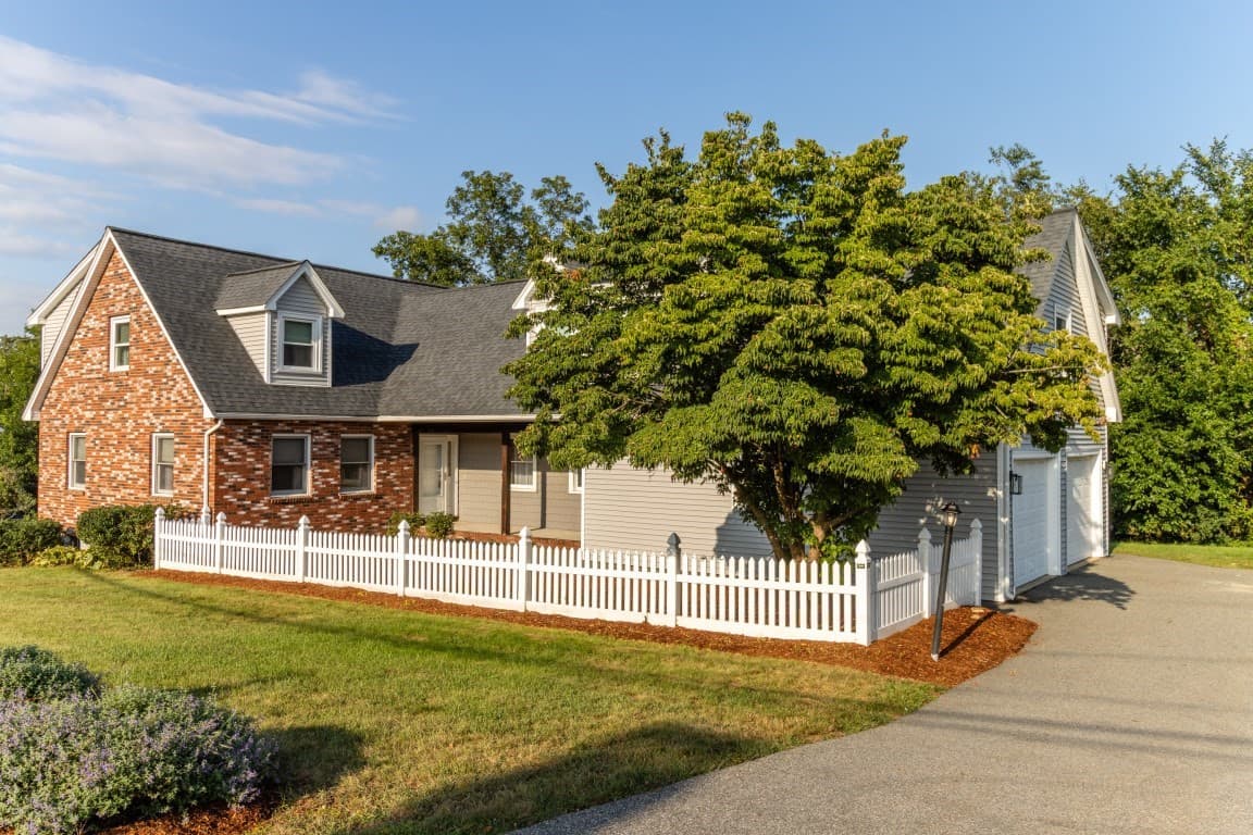 2 Mccarthy Dr, Burlington MA 01803