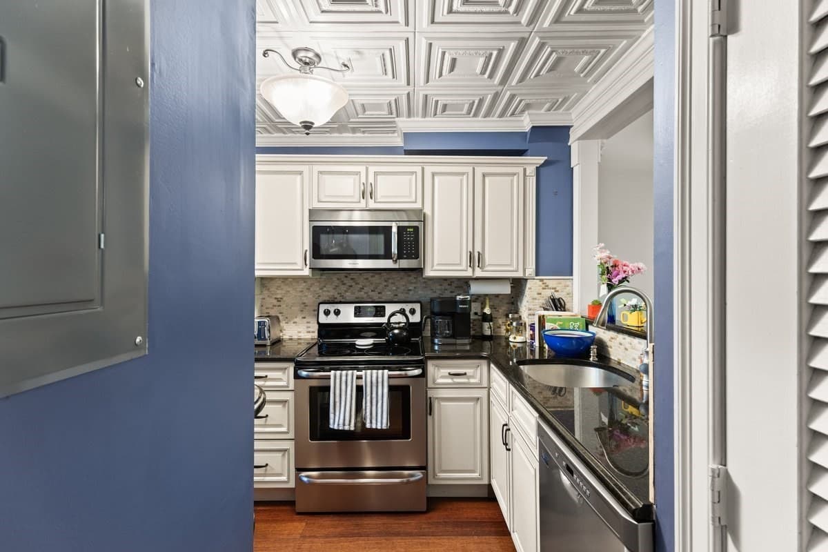Condominium at 20 Highwood Dr # 20, Franklin MA 02038, Franklin, photo 4 of 22