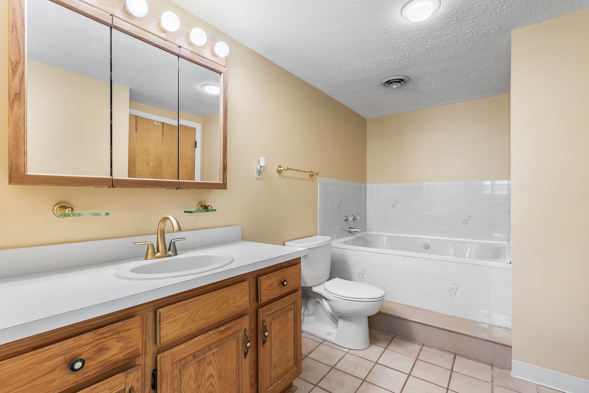 Condominium at 6 Treasure Way # 6, Ashland MA 01721, Ashland, photo 26 of 40