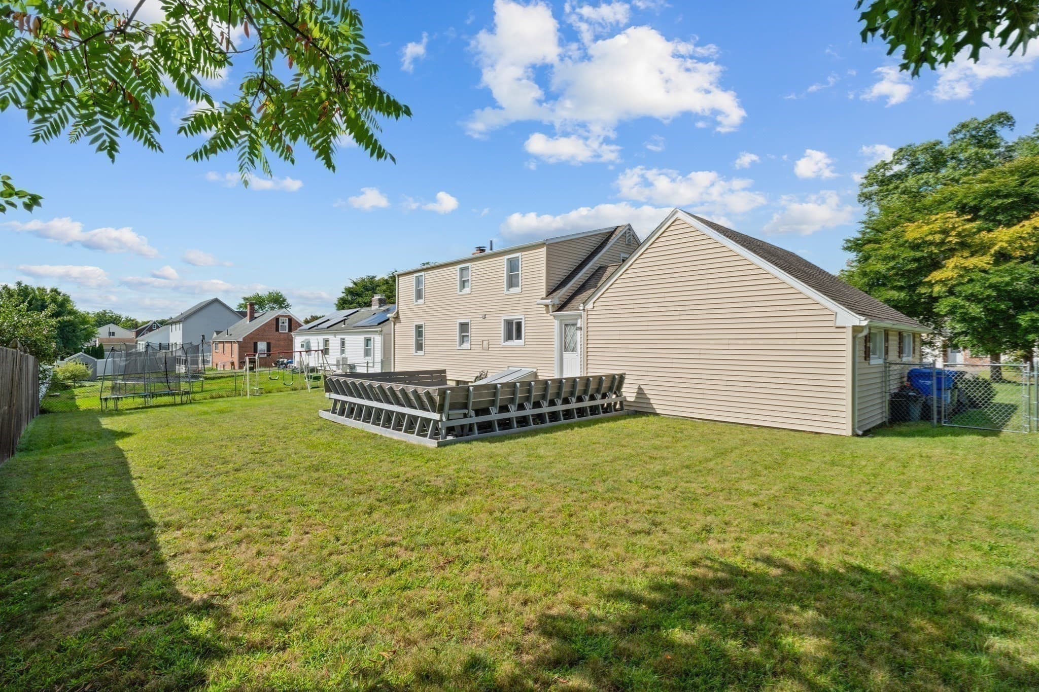 Single Family Residence at 389 Abbott St, Springfield MA 01118, Springfield, photo 33 of 37
