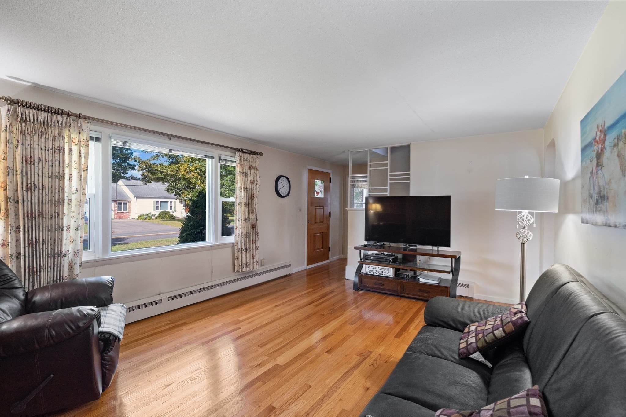Single Family Residence at 389 Abbott St, Springfield MA 01118, Springfield, photo 8 of 37