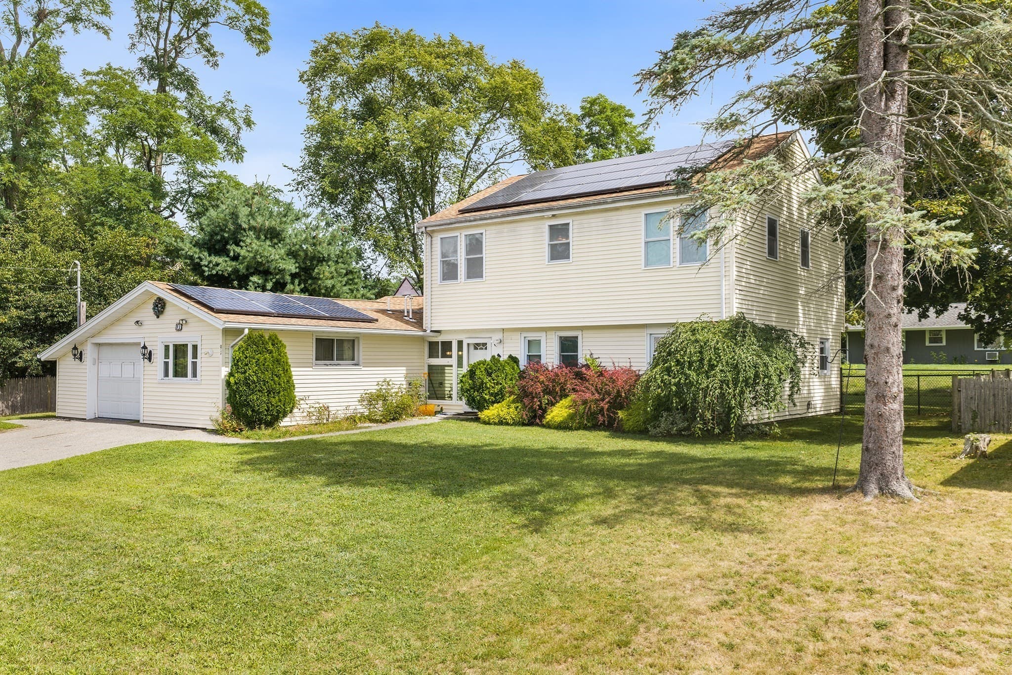 Single Family Residence at 91 Gerald Ave, Brockton MA 02302, Brockton, photo 3 of 37