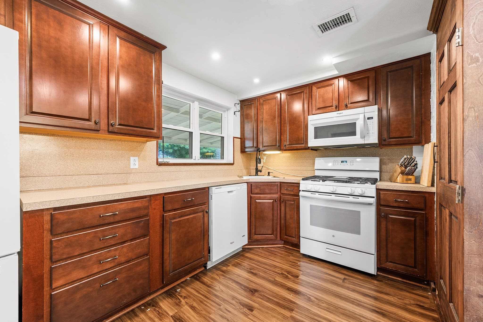 Single Family Residence at 91 Gerald Ave, Brockton MA 02302, Brockton, photo 9 of 37