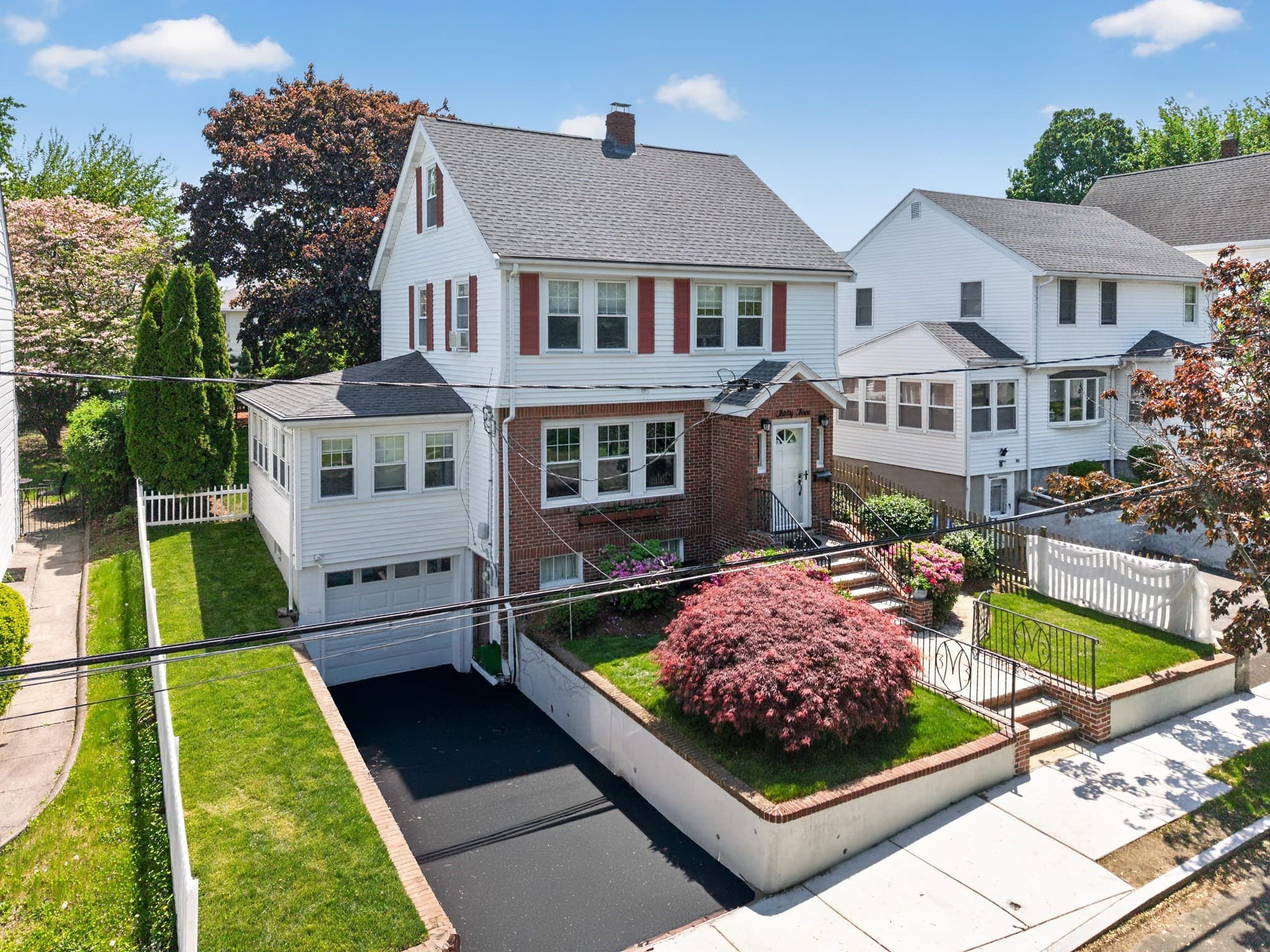 Single Family Residence at 33 Underwood St, Belmont MA 02478, Belmont, photo 2 of 26