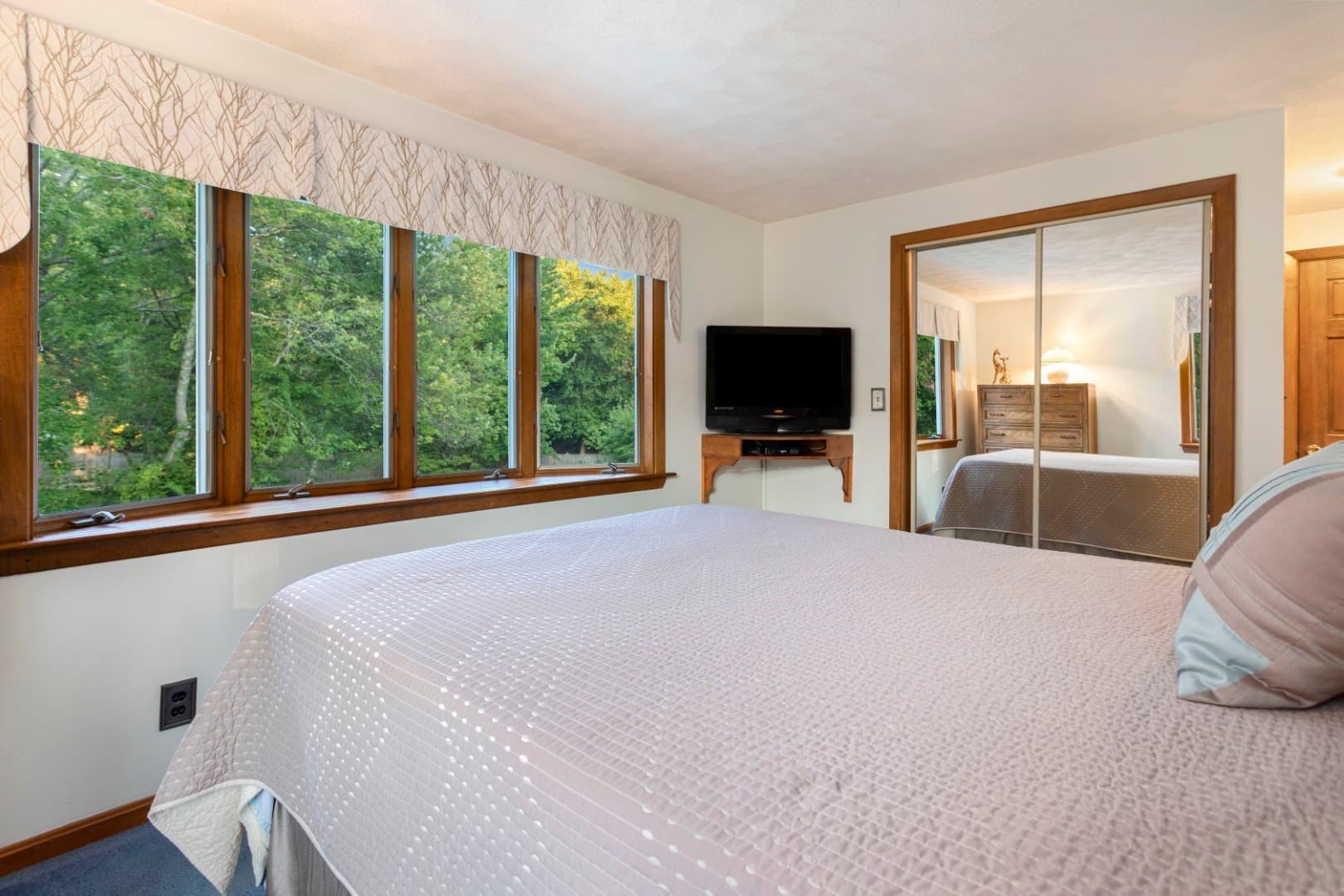 Single Family Residence at 12 Carpenter Road, Lynnfield MA 01940, Lynnfield, photo 24 of 40