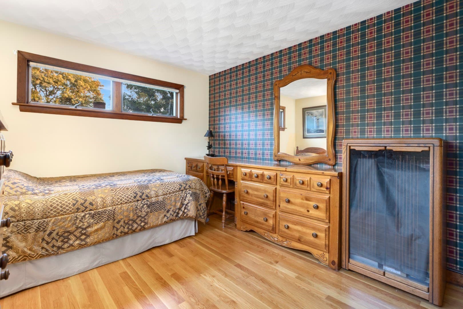 Single Family Residence at 12 Carpenter Road, Lynnfield MA 01940, Lynnfield, photo 29 of 40