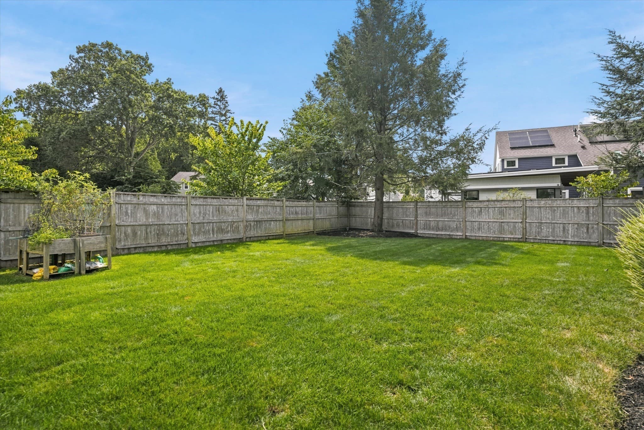 Single Family Residence at 21 Woodbridge Rd, North Andover MA 01845, North Andover, photo 27 of 30