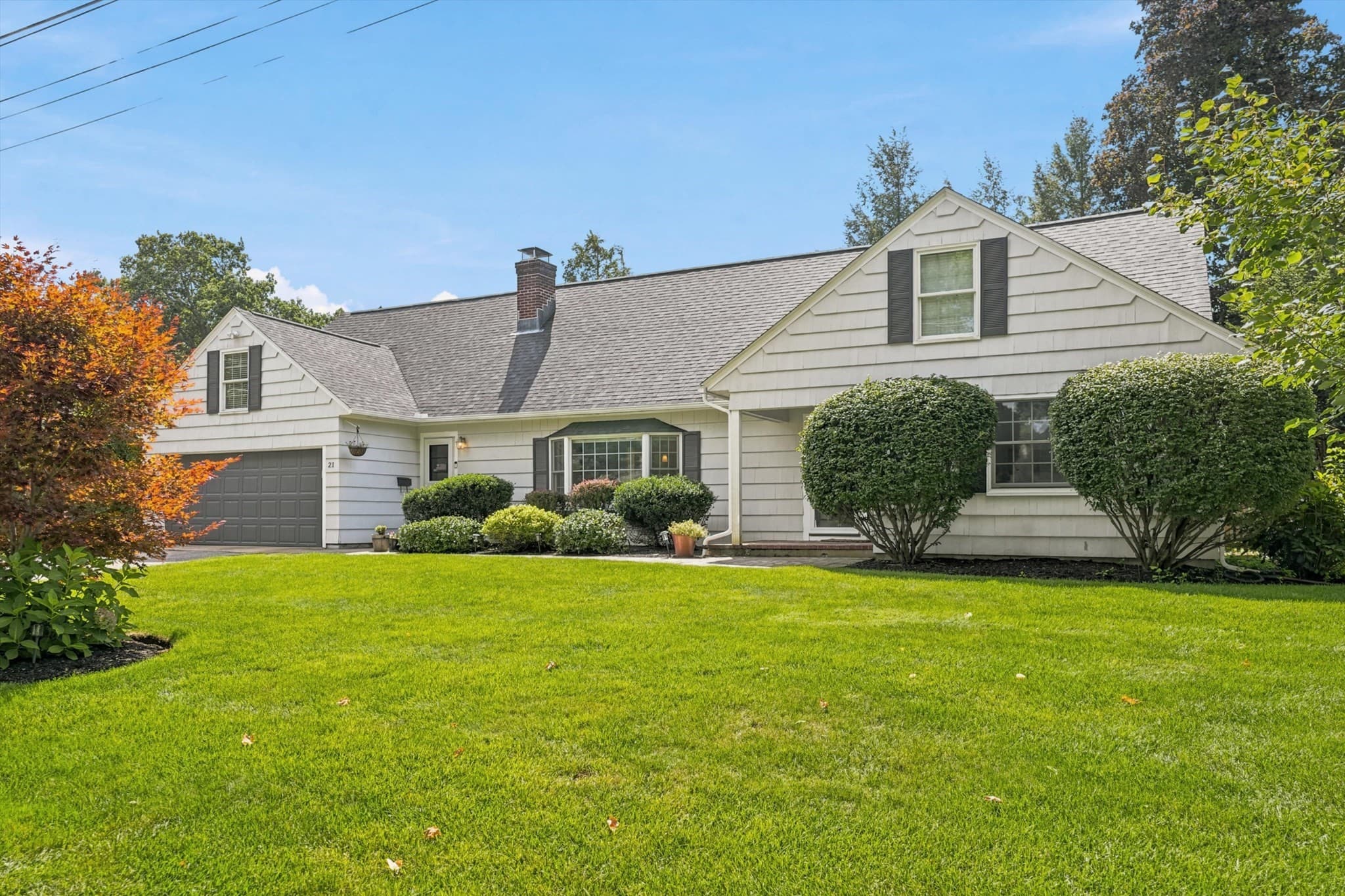 21 Woodbridge Rd, North Andover MA 01845