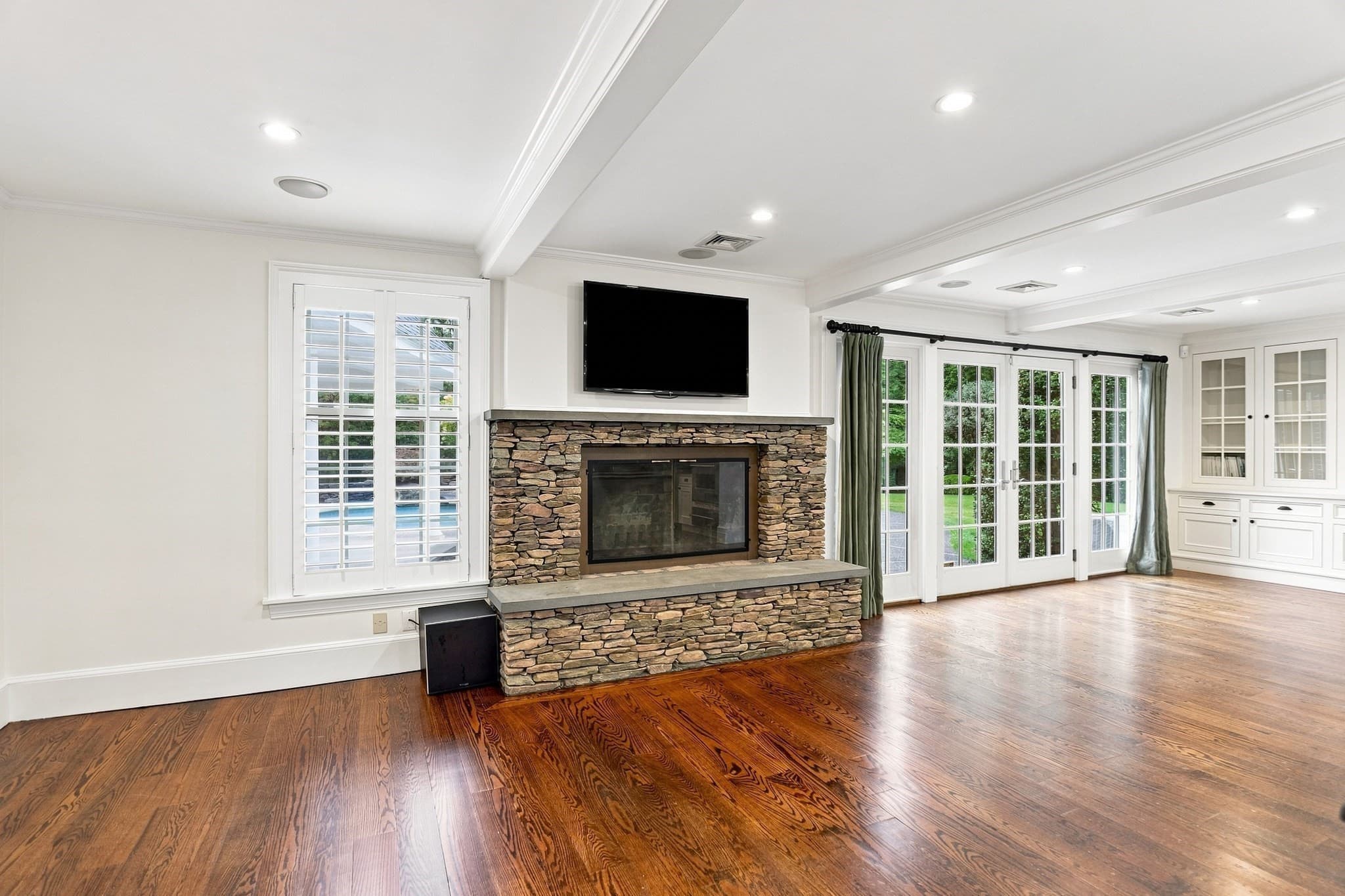 Single Family Residence at 25 Grandview Road, Chelmsford MA 01824, Chelmsford, photo 12 of 41