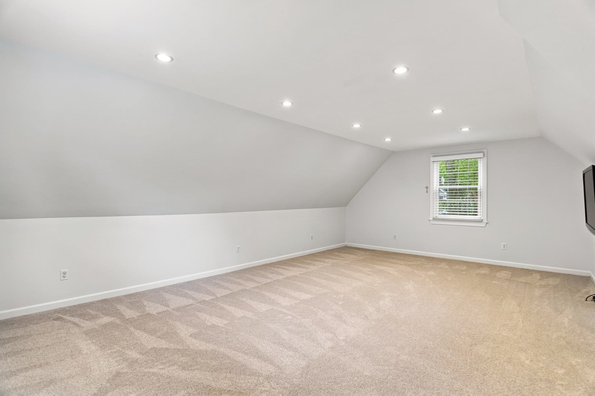 Single Family Residence at 25 Grandview Road, Chelmsford MA 01824, Chelmsford, photo 21 of 41