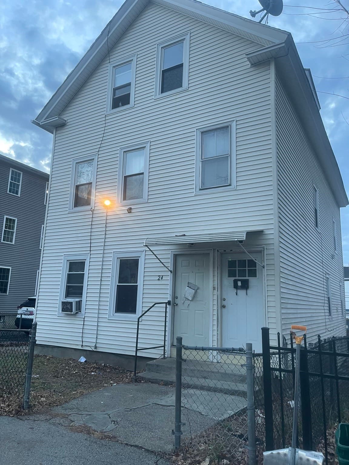 Multi Family at 24 Newbury St, Worcester MA 01609, Worcester, photo 2 of 24