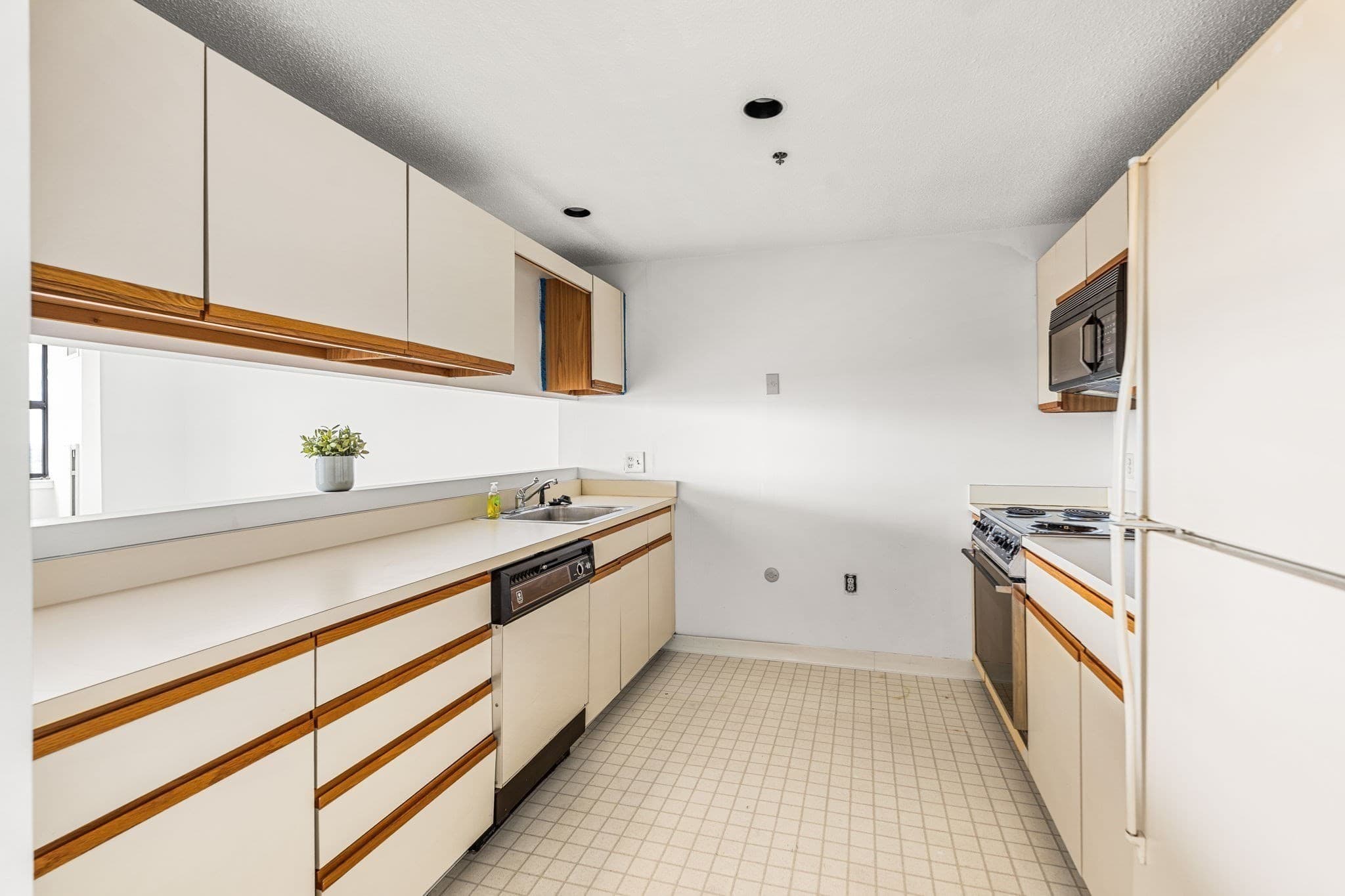 Condominium at 1 Adams St # 706, Quincy MA 02169, Quincy, photo 7 of 20