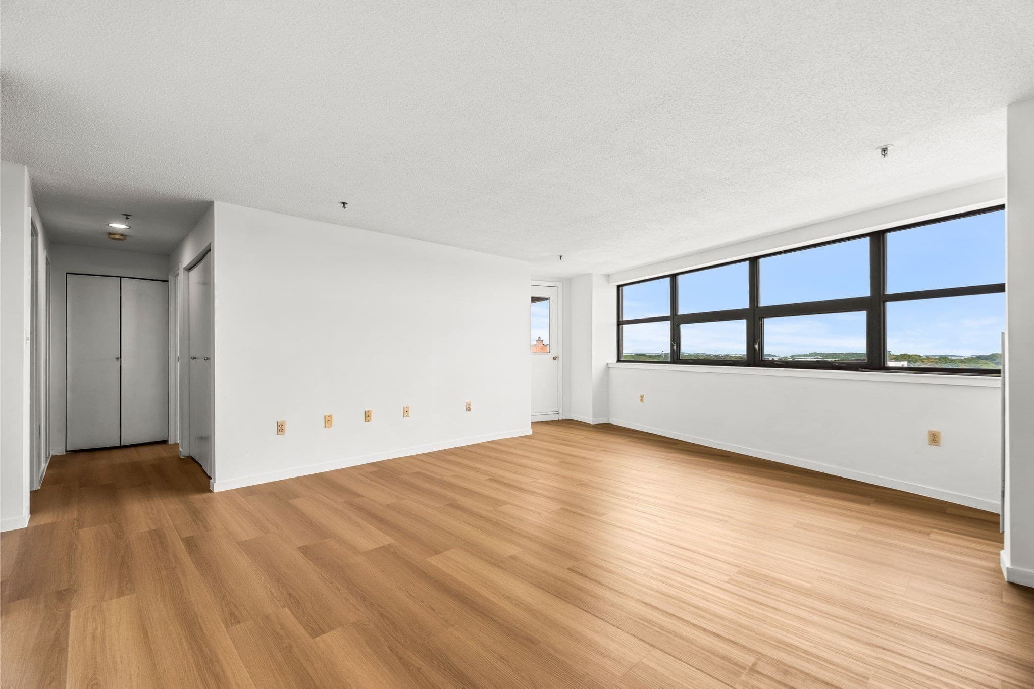 Condominium at 1 Adams St # 706, Quincy MA 02169, Quincy, photo 5 of 20