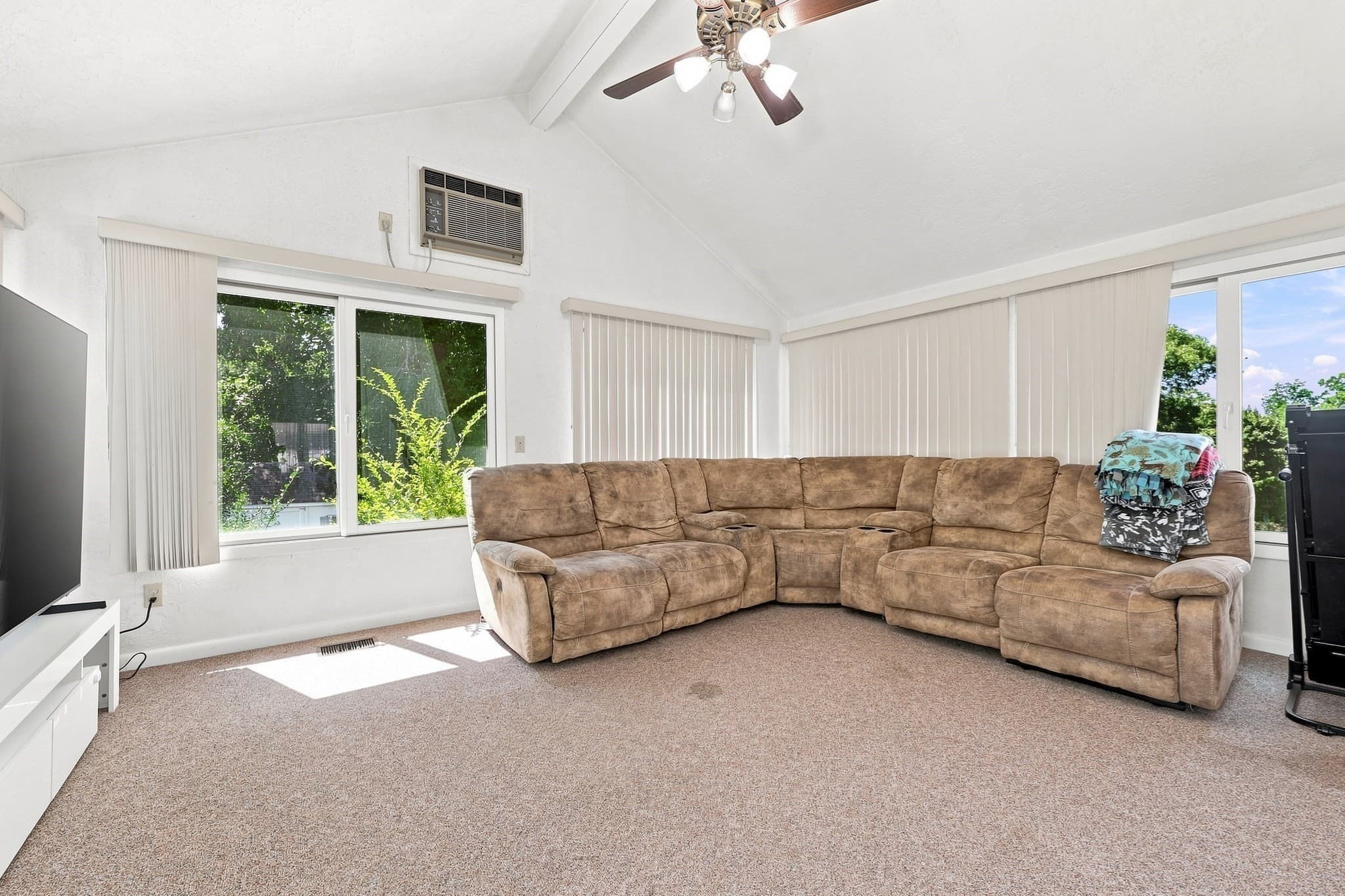 Single Family Residence at 92 Applewood Drive, Marlborough MA 01752, Marlborough, photo 13 of 42