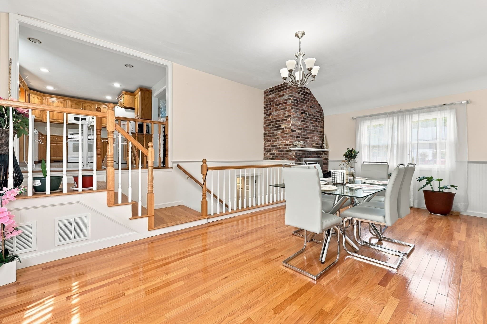 Single Family Residence at 92 Applewood Drive, Marlborough MA 01752, Marlborough, photo 16 of 42
