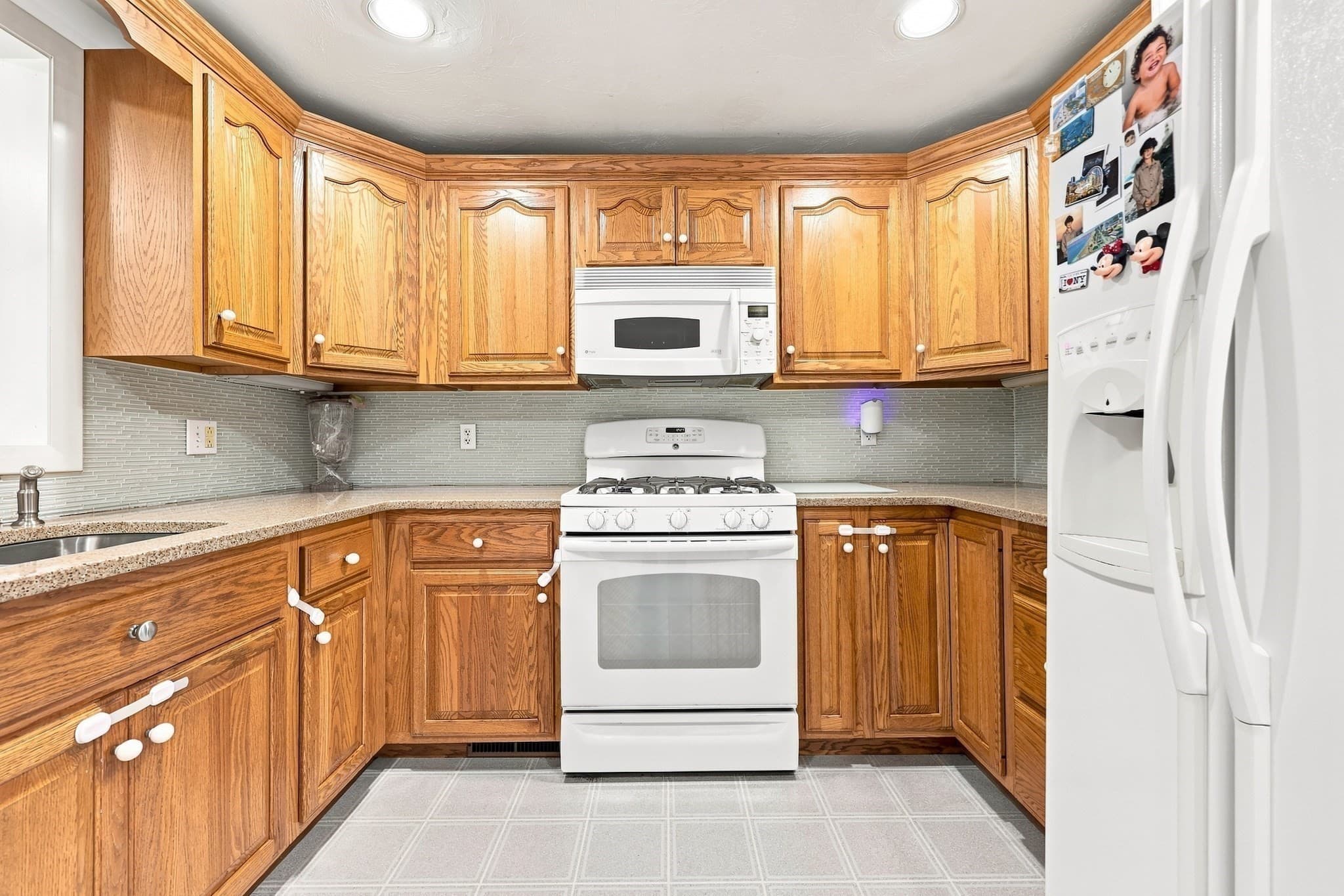 Single Family Residence at 92 Applewood Drive, Marlborough MA 01752, Marlborough, photo 10 of 42