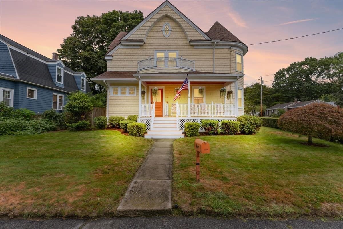 220 Smith St, North Attleboro MA 02760