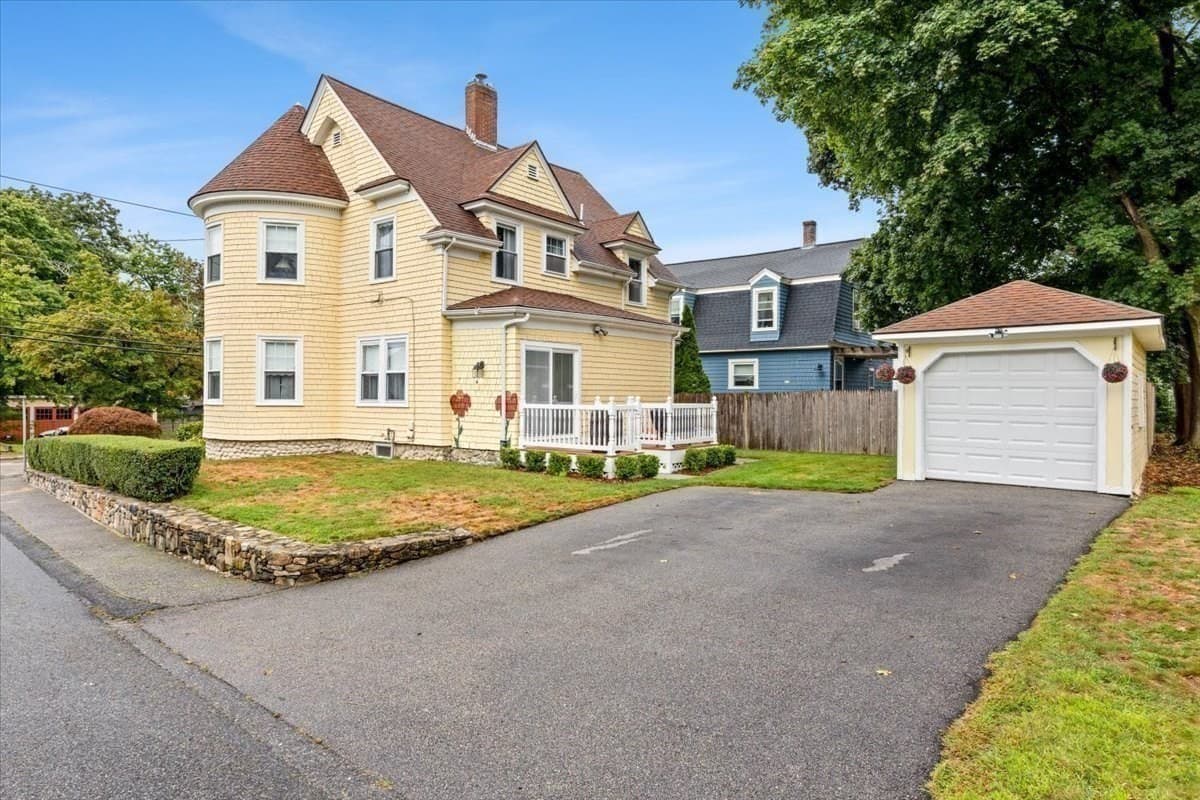 Single Family Residence at 220 Smith St, North Attleboro MA 02760, North Attleboro, photo 40 of 42
