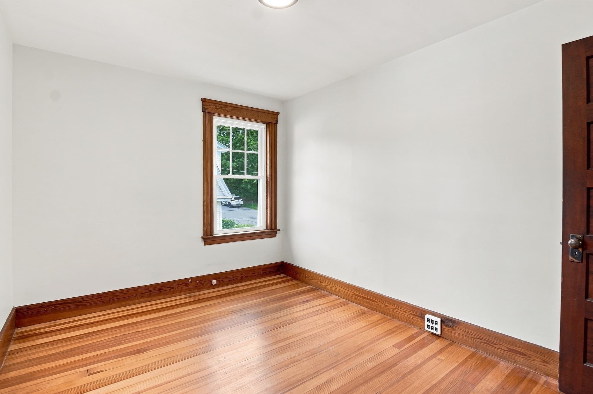 Single Family Residence at 44 Edinboro Street, Marlborough MA 01752, Marlborough, photo 18 of 31