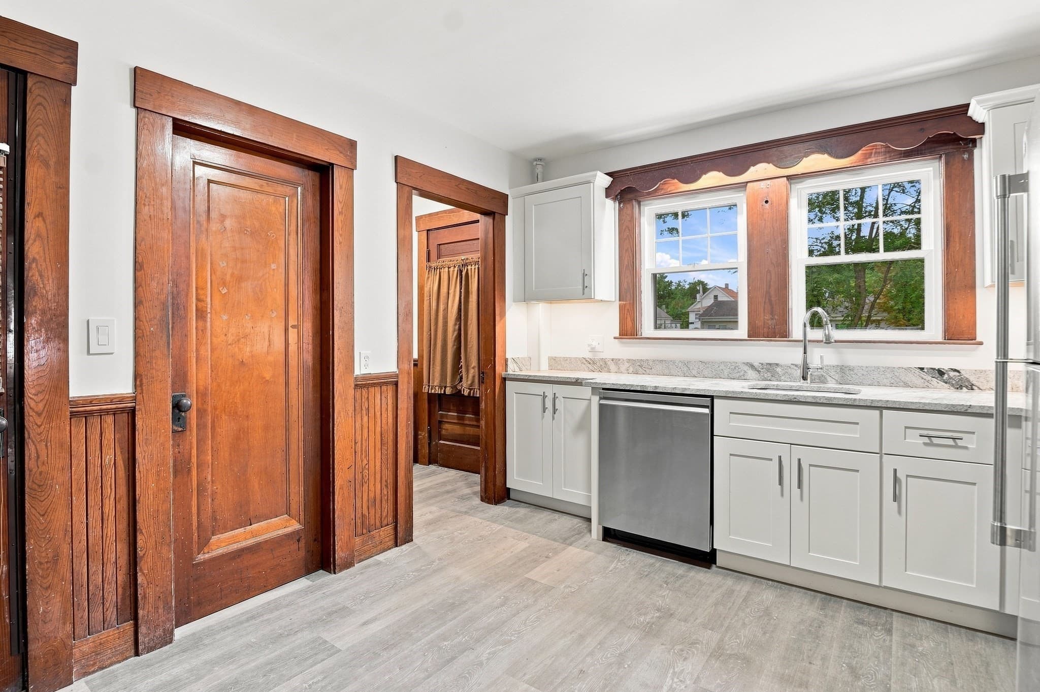 Single Family Residence at 44 Edinboro Street, Marlborough MA 01752, Marlborough, photo 11 of 31