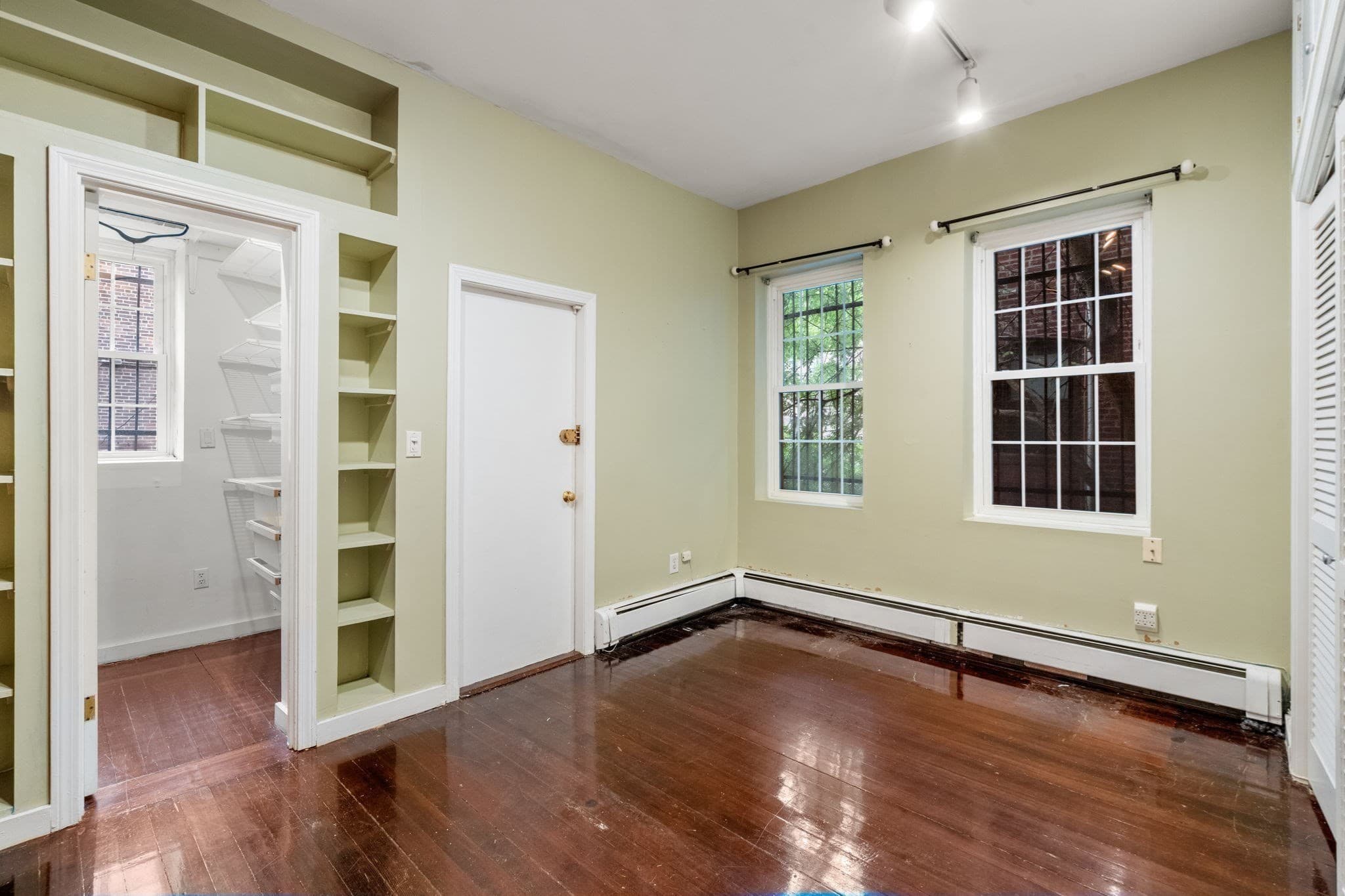 Condominium at 15 Blackwood St # 2, Boston MA 02115, photo 11 of 12