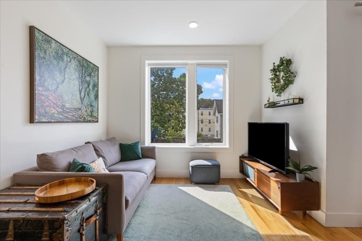 Condominium at 38 Colonial # 2, Boston MA 02124, Boston, photo 5 of 41