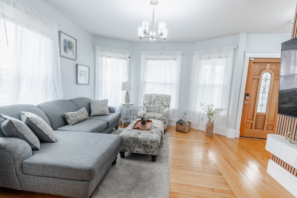 Condominium at 122-124 Beacon Hill Ave # 1, Lynn MA 01902, Lynn, photo 6 of 29