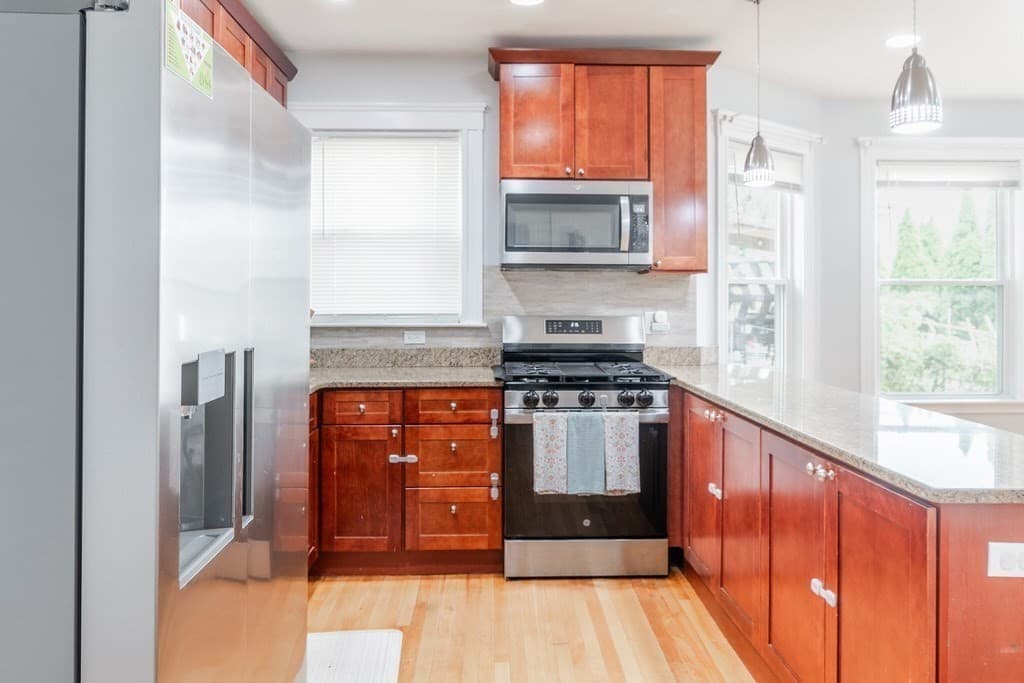 Condominium at 122-124 Beacon Hill Ave # 1, Lynn MA 01902, Lynn, photo 12 of 29