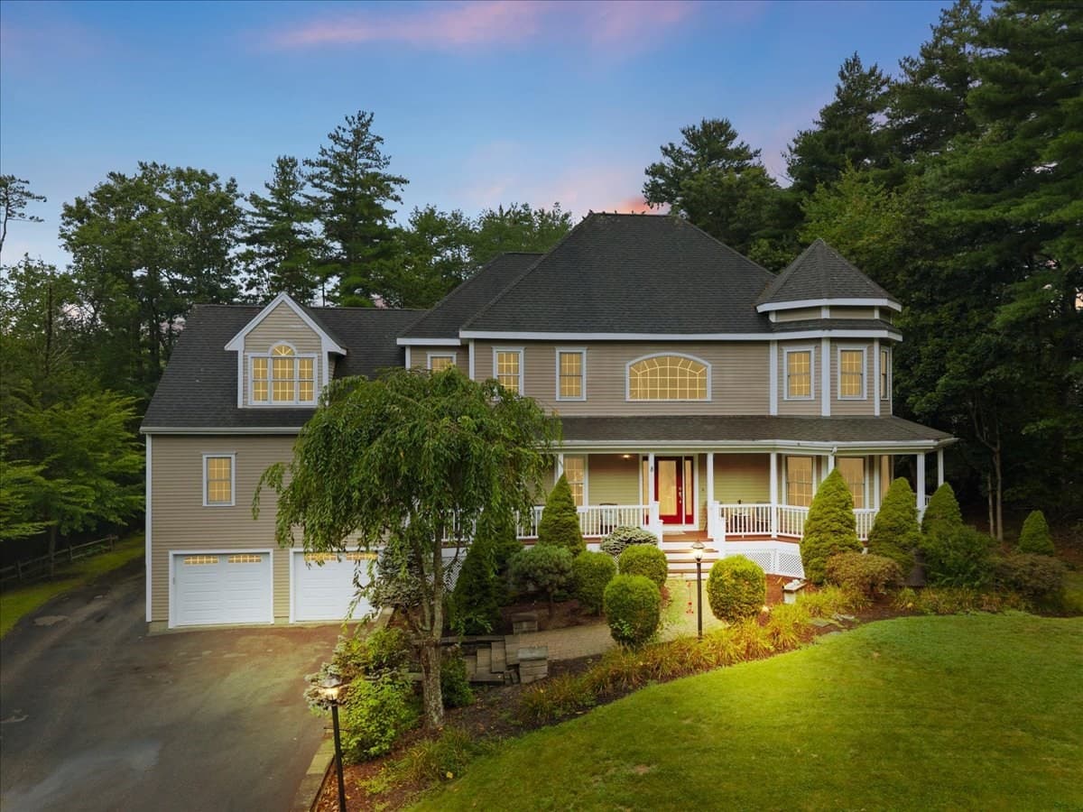 Single Family Residence at 8 Rockmeadow Drive, East Bridgewater MA 02333, East Bridgewater, photo 2 of 42
