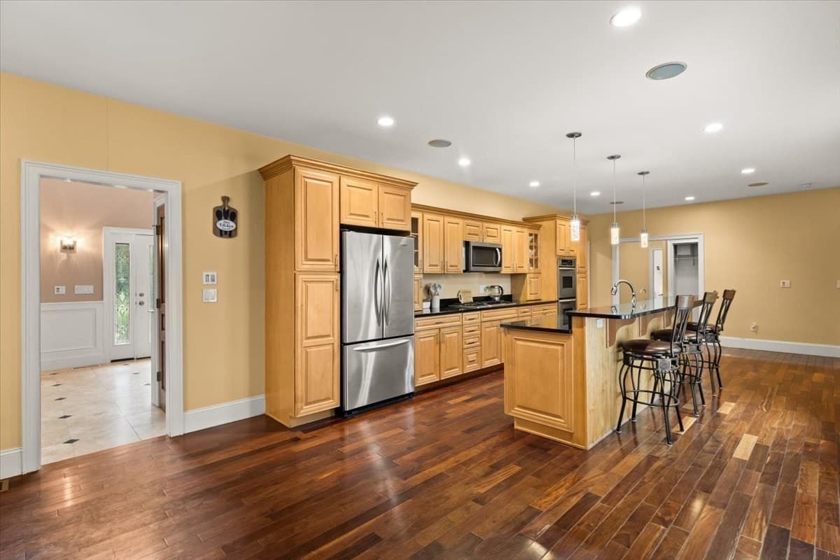 Single Family Residence at 8 Rockmeadow Drive, East Bridgewater MA 02333, East Bridgewater, photo 6 of 42