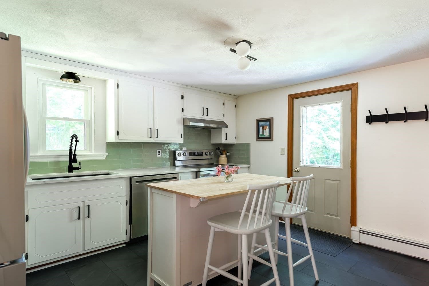 Single Family Residence at 19 Gail St, Topsfield MA 01983, Topsfield, photo 7 of 17