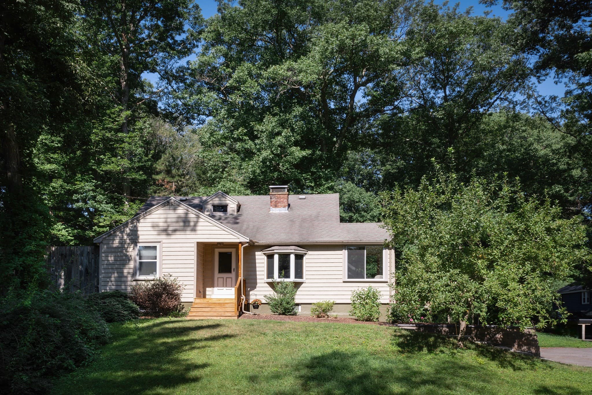 19 Gail St, Topsfield MA 01983