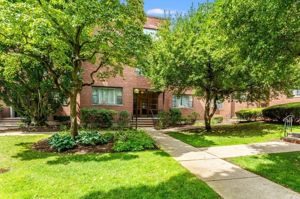 Condominium at 55 Harvard Ave # 6, Brookline MA 02446, Brookline, photo 3 of 25