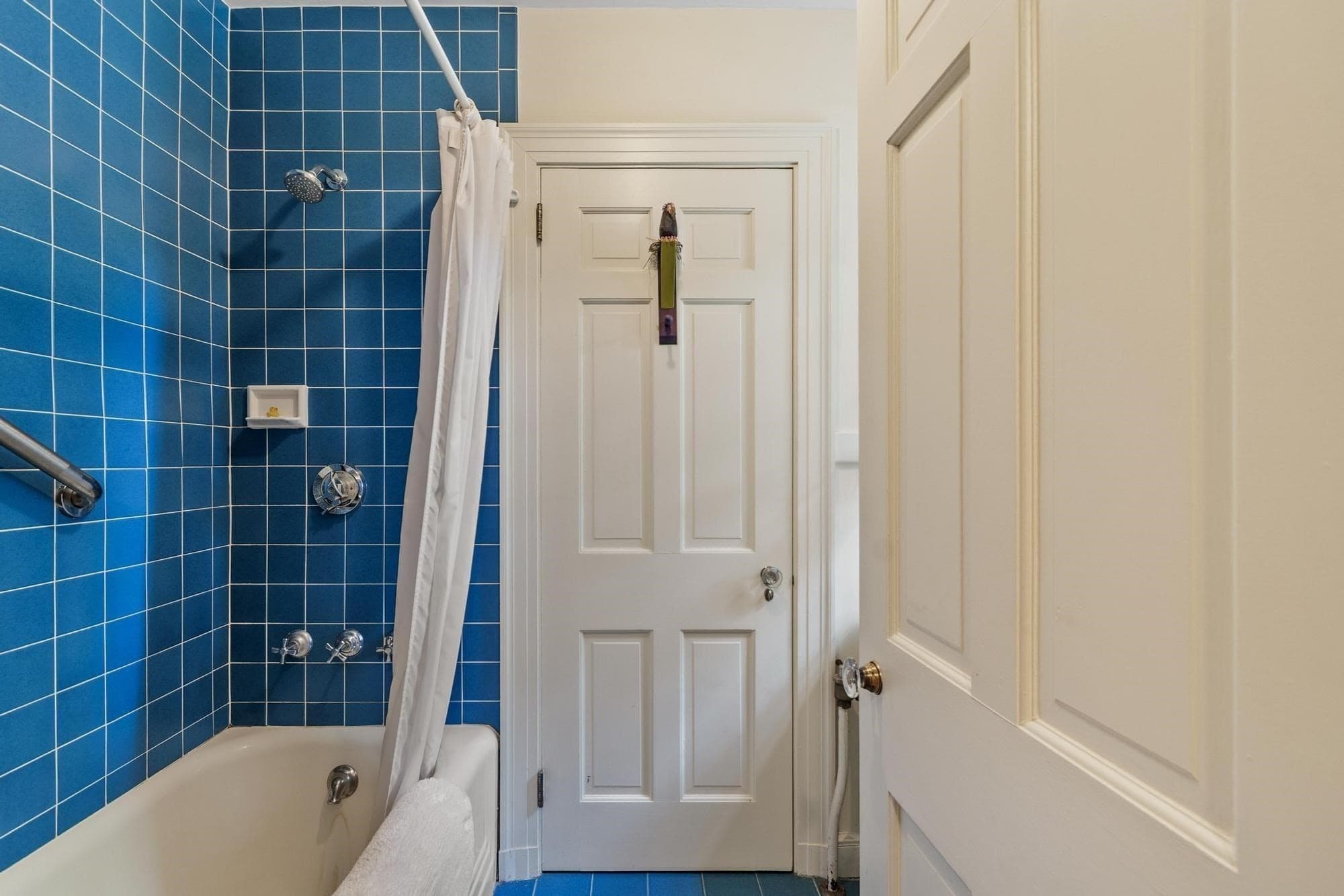 Single Family Residence at 36 Haggetts Pond Rd, Andover MA 01810, photo 23 of 42