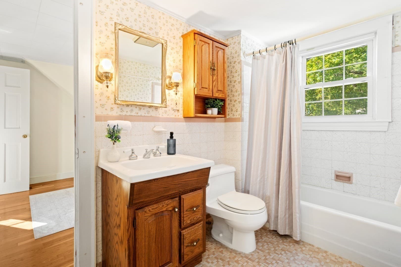 Single Family Residence at 4 Stanton Road, Stoneham MA 02180, Stoneham, photo 32 of 42