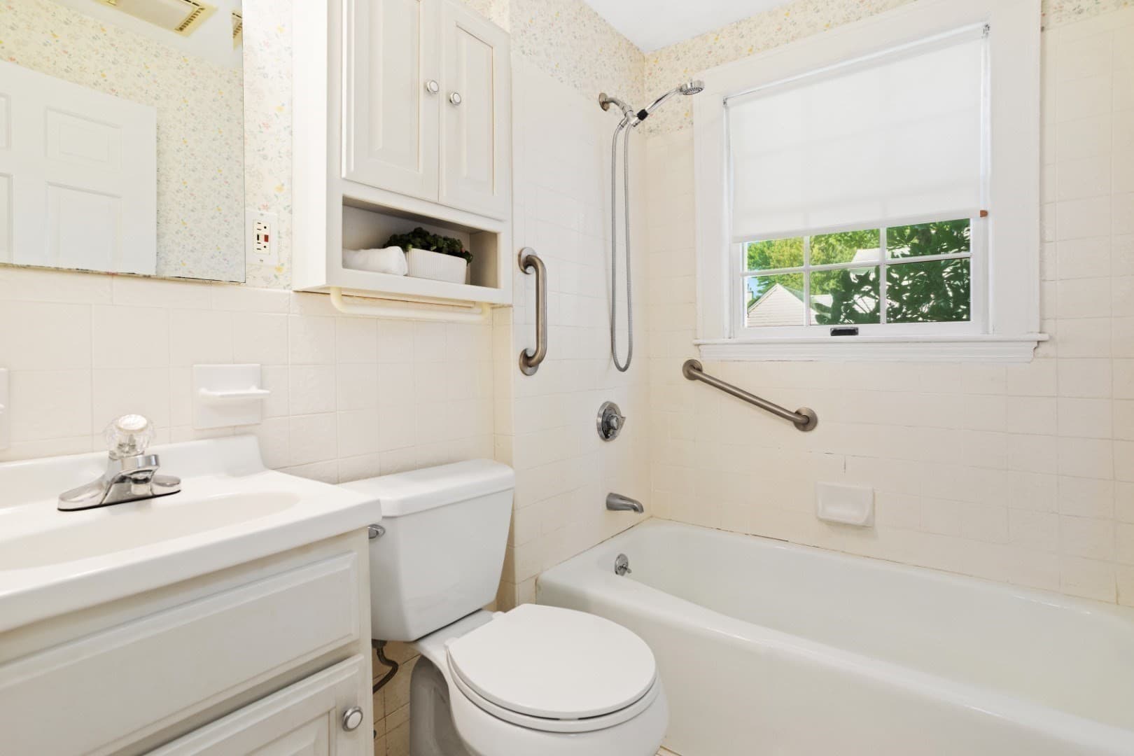 Single Family Residence at 4 Stanton Road, Stoneham MA 02180, Stoneham, photo 24 of 42