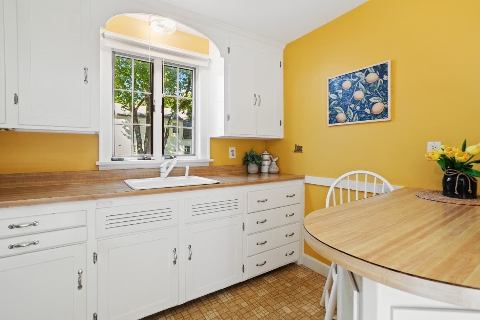 Single Family Residence at 4 Stanton Road, Stoneham MA 02180, Stoneham, photo 14 of 42
