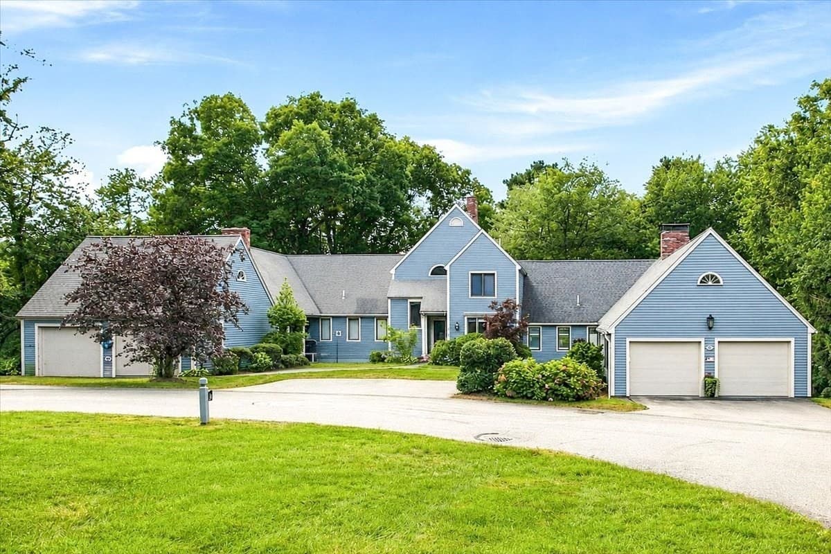 100 Pond St # 34, Cohasset MA 02025