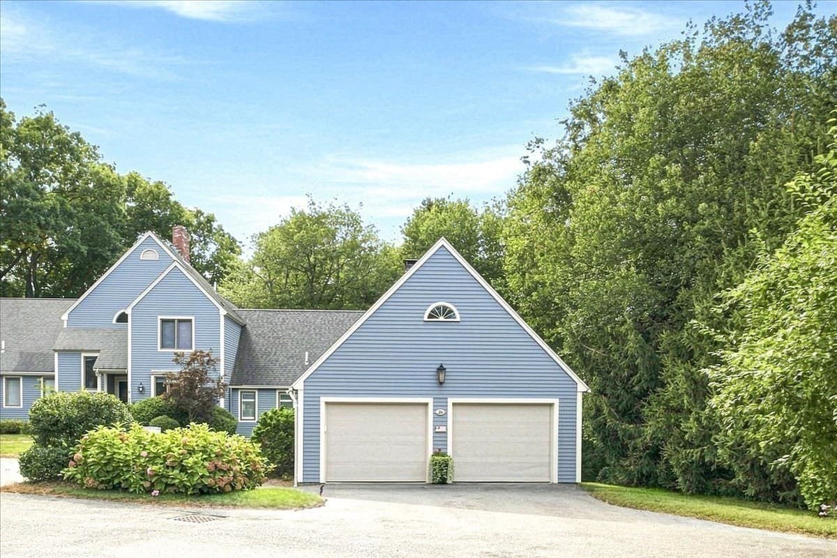 Condominium at 100 Pond St # 34, Cohasset MA 02025, Cohasset, photo 34 of 37