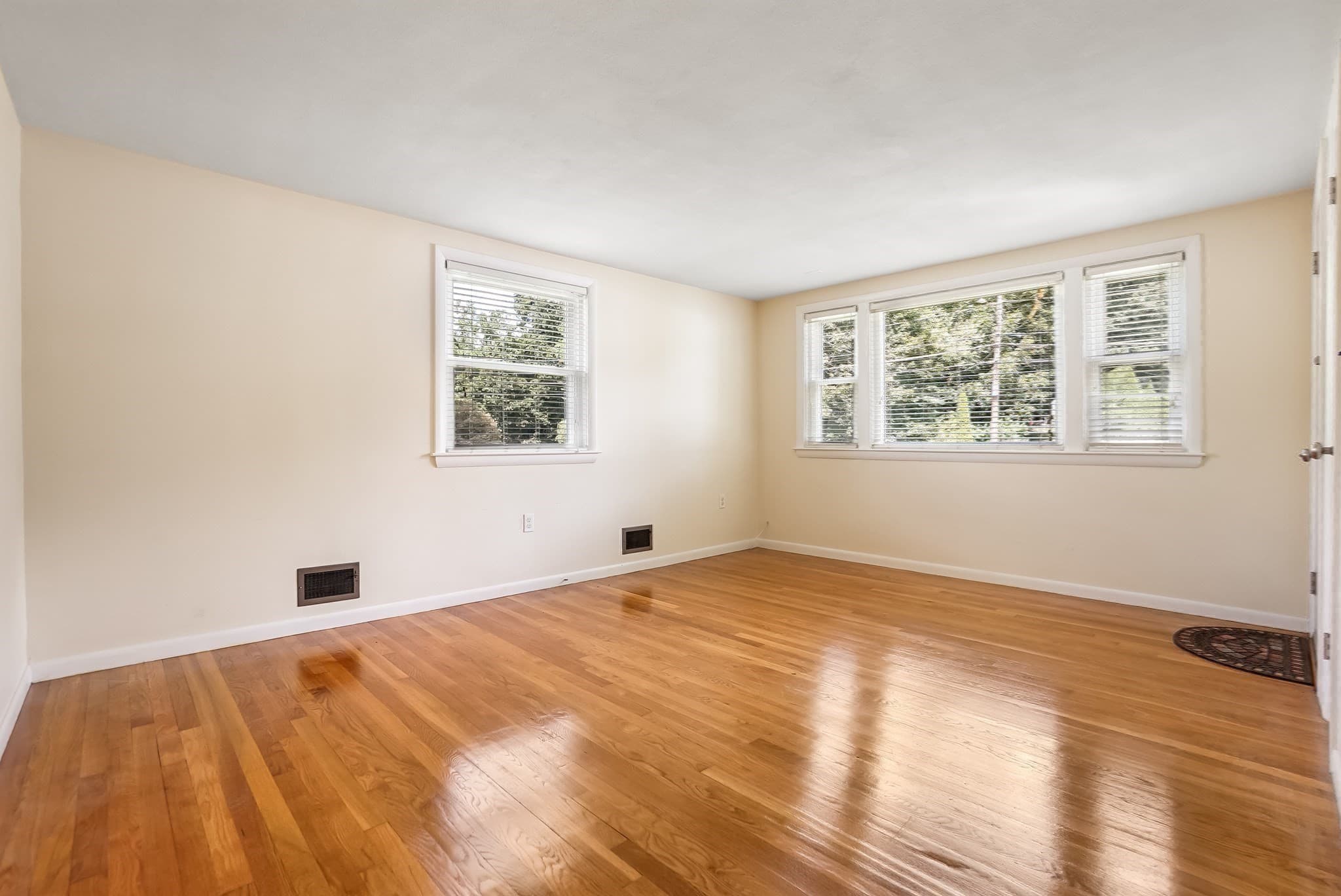 Single Family Residence at 46 Dobbins Street, Waltham MA 02451, photo 12 of 35