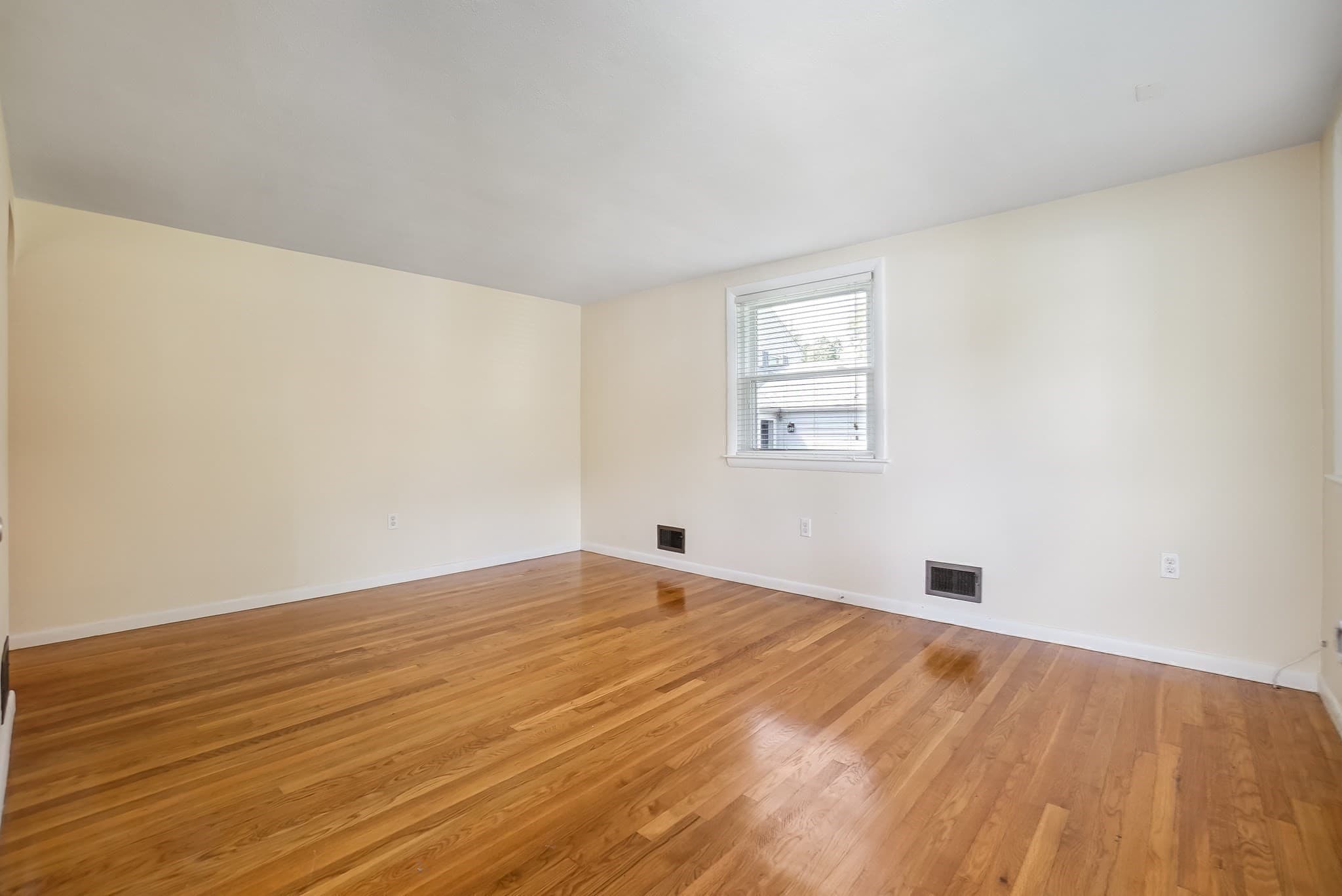 Single Family Residence at 46 Dobbins Street, Waltham MA 02451, photo 15 of 35