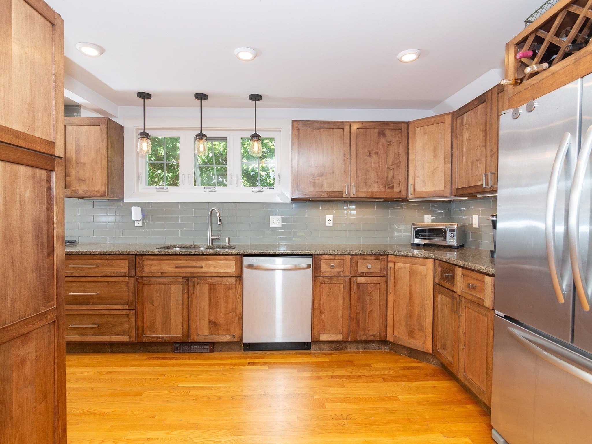 Single Family Residence at 336 Franklin St, Framingham MA 01702, Framingham, photo 12 of 40