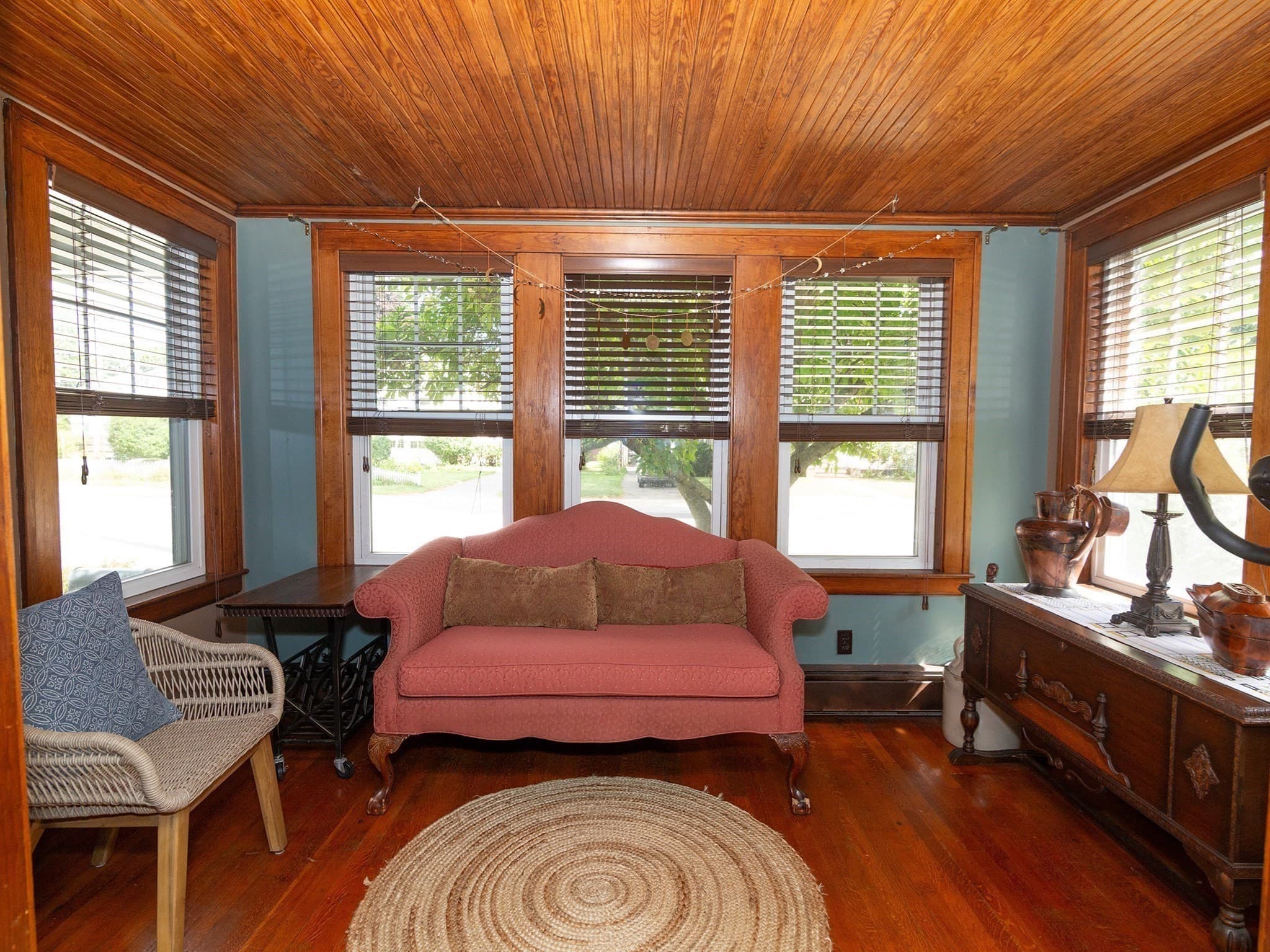 Single Family Residence at 336 Franklin St, Framingham MA 01702, Framingham, photo 8 of 40