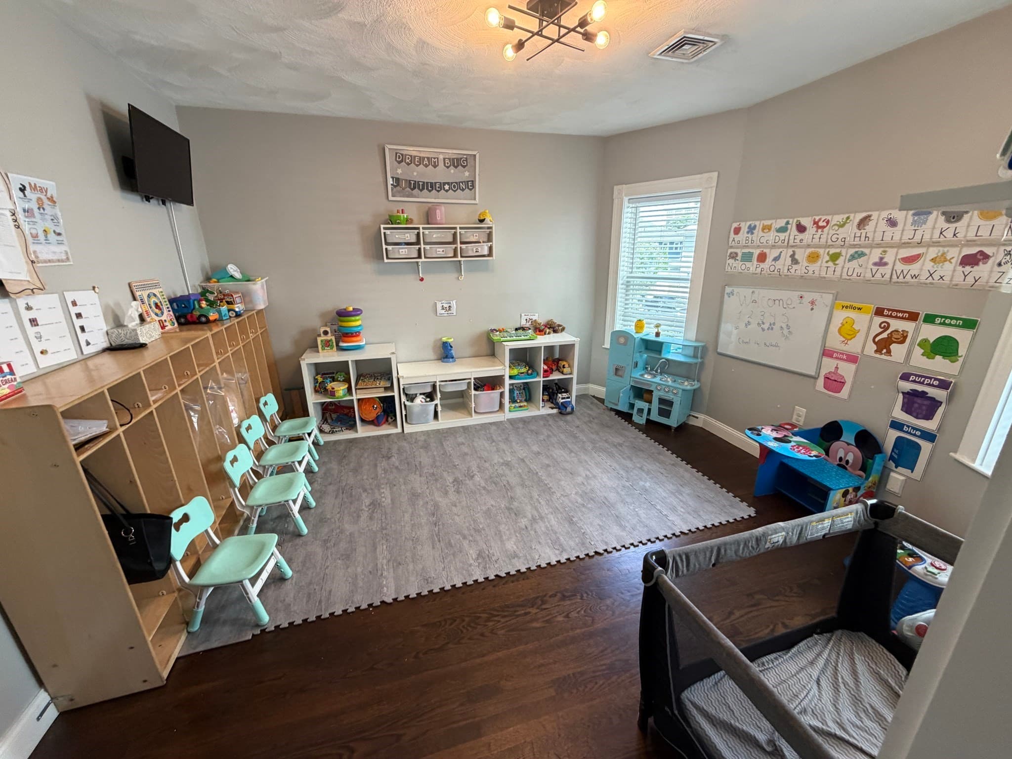 Condominium at 26 Elder St # 2, Boston MA 02125, Boston, photo 9 of 42