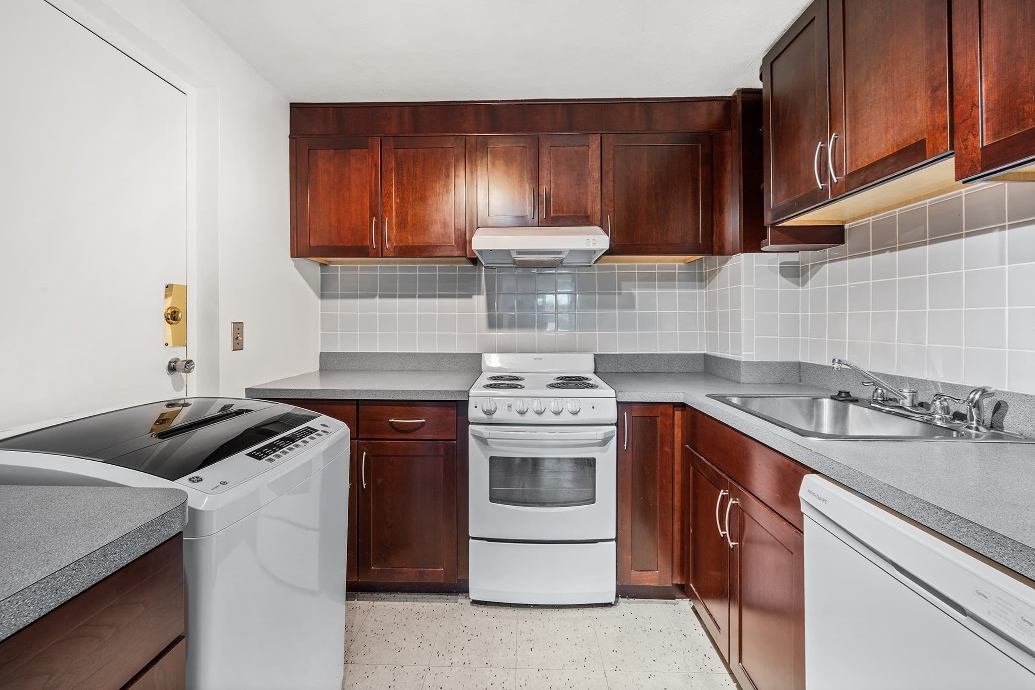 Condominium at 269 Harvard St # 39, Cambridge MA 02139, Cambridge, photo 2 of 16