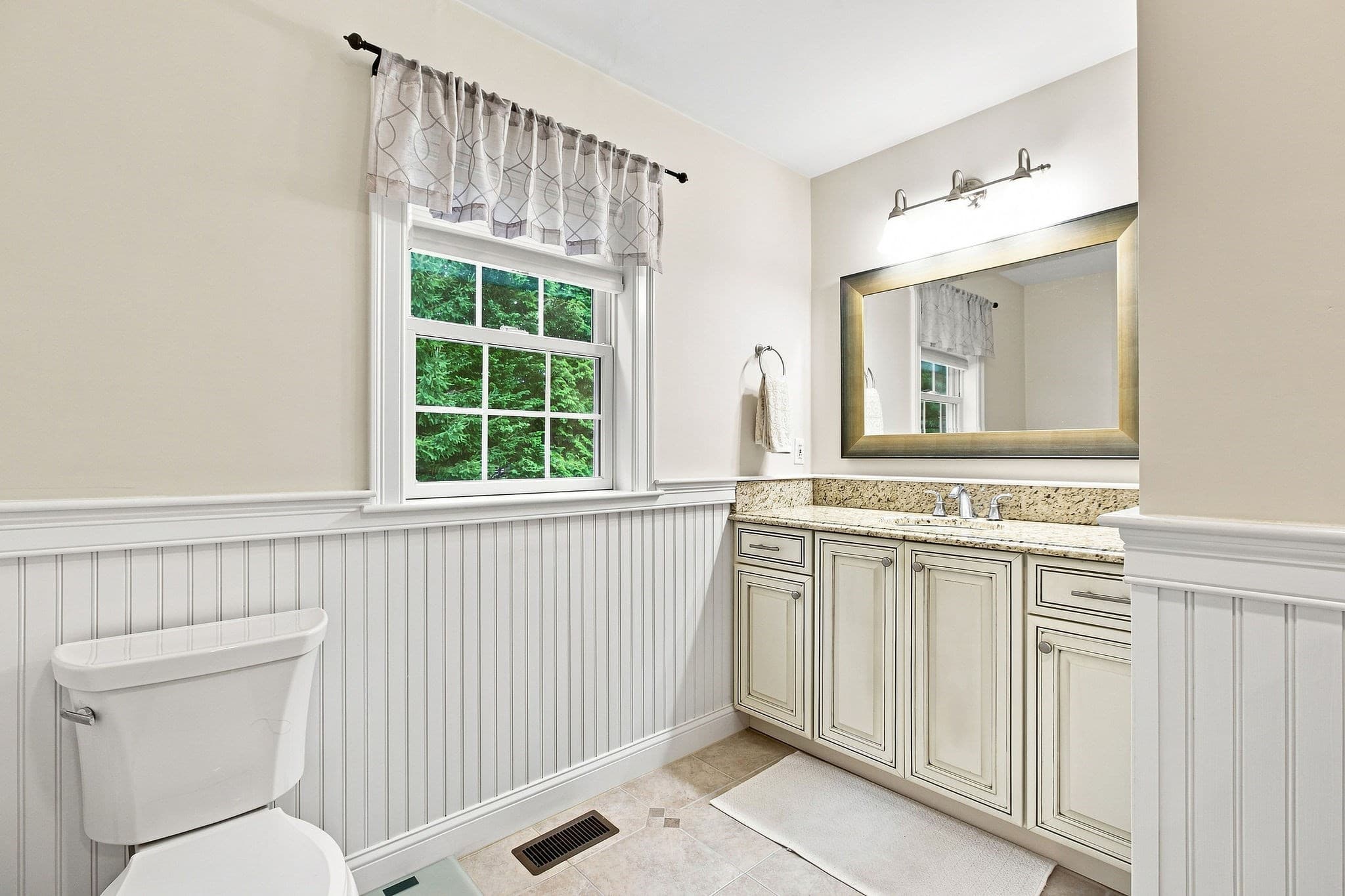 Single Family Residence at 40 Settlers Ln, Barnstable MA 02601, Barnstable, photo 26 of 41