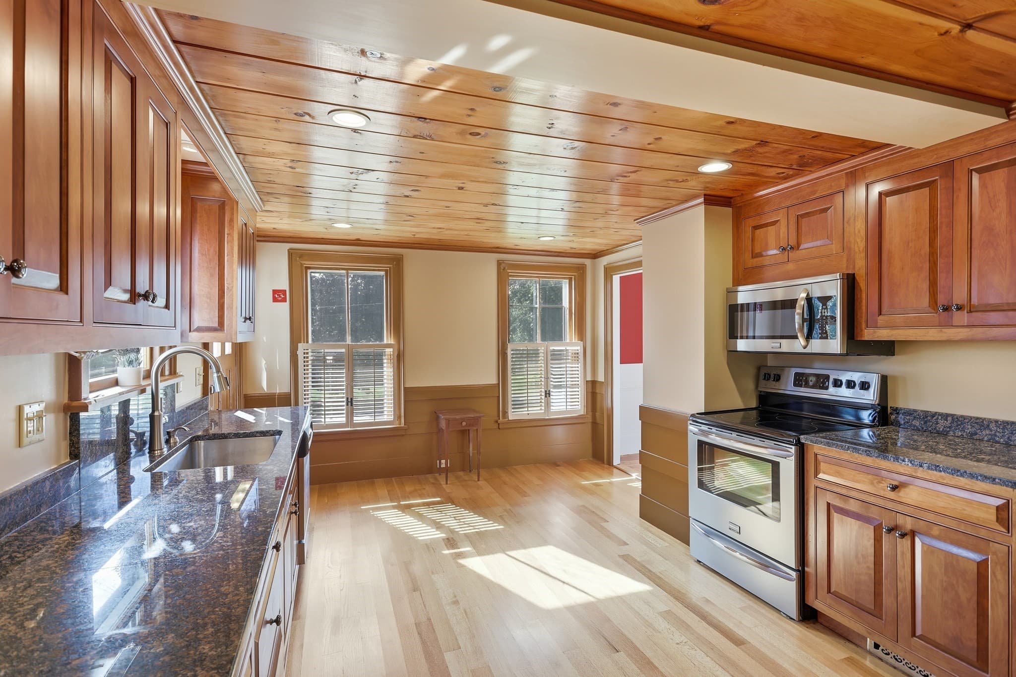 Single Family Residence at 85 Wallace Hill, Townsend MA 01469, Townsend, photo 13 of 23